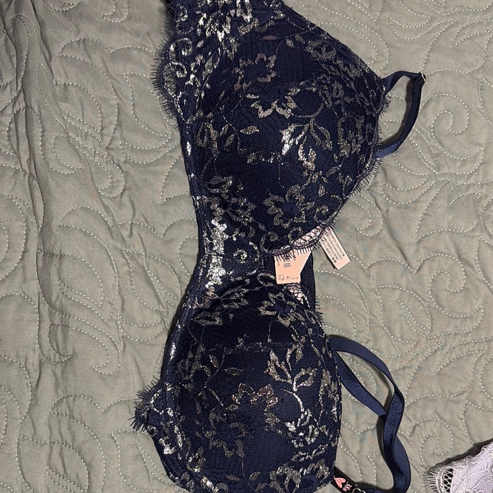 Victoria's Secret Navy Blue Floral Lace Push-Up Bra
